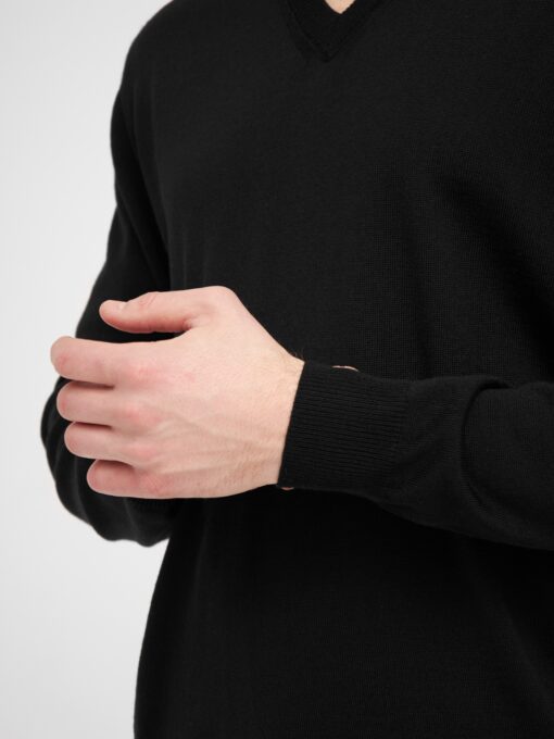 Milan pullover • v-neck - Image 5