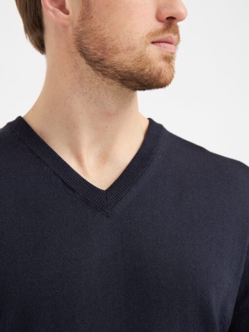 Milan pullover • v-neck - Image 4
