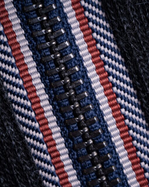 Dundee cardigan • stand up collar - Image 5