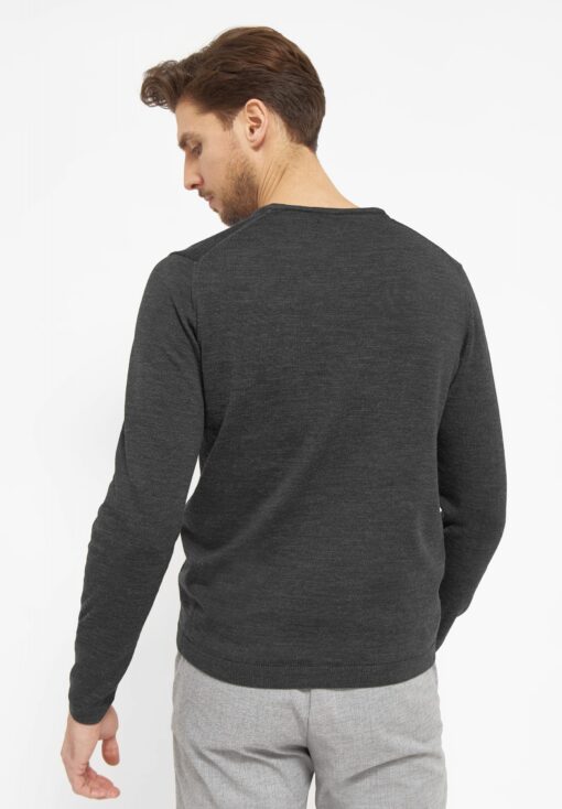 Berlin pullover • V-neck - Image 5