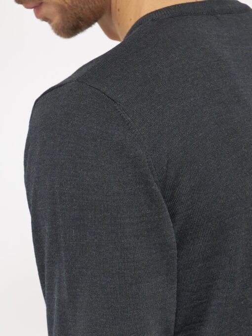 Bologna pullover • v-neck - Image 3