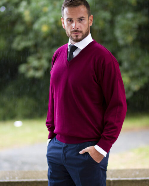 V-neck • 100% pure merino wool (extra fine) 3XL & 4XL