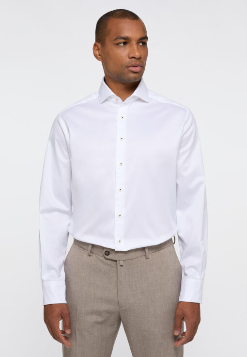Soft Luxury Shirt • Modern fit, sophisticated detail (3850)