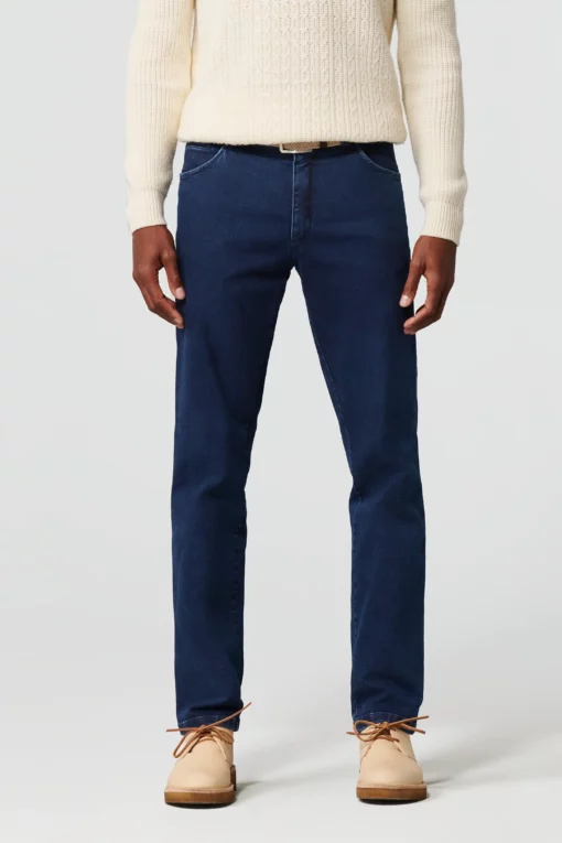 Performance Denim • Dublin (4556)