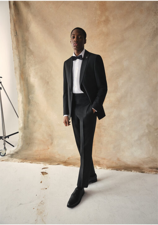 Pablo / Paco tuxedo • Slim fit • 20.175S0 Black with peak lapel