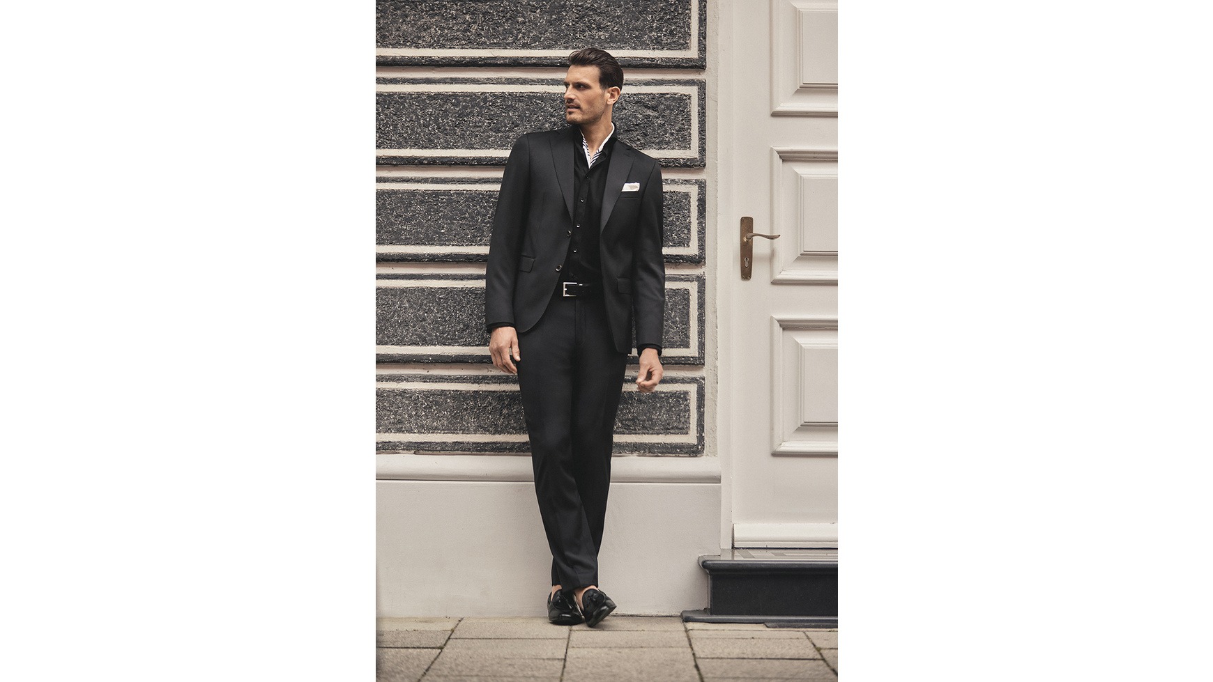 Steven / Steve • Modern fit • 00.001N0 Black - First For Men