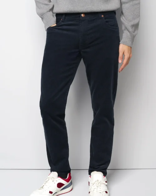 Casual Cord • Five (6198)