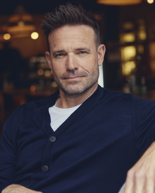 Copenhagen cardigan • v-neck